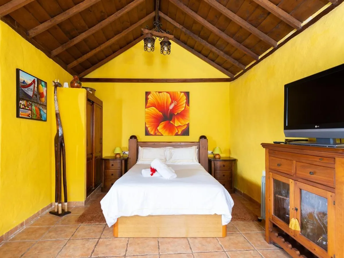 Casa El Mirlo: Paraiso Rural Con Piscina Y Hermosos Jardines En Icod De Los Vinos, Tenerife - Es-279-20 Villa